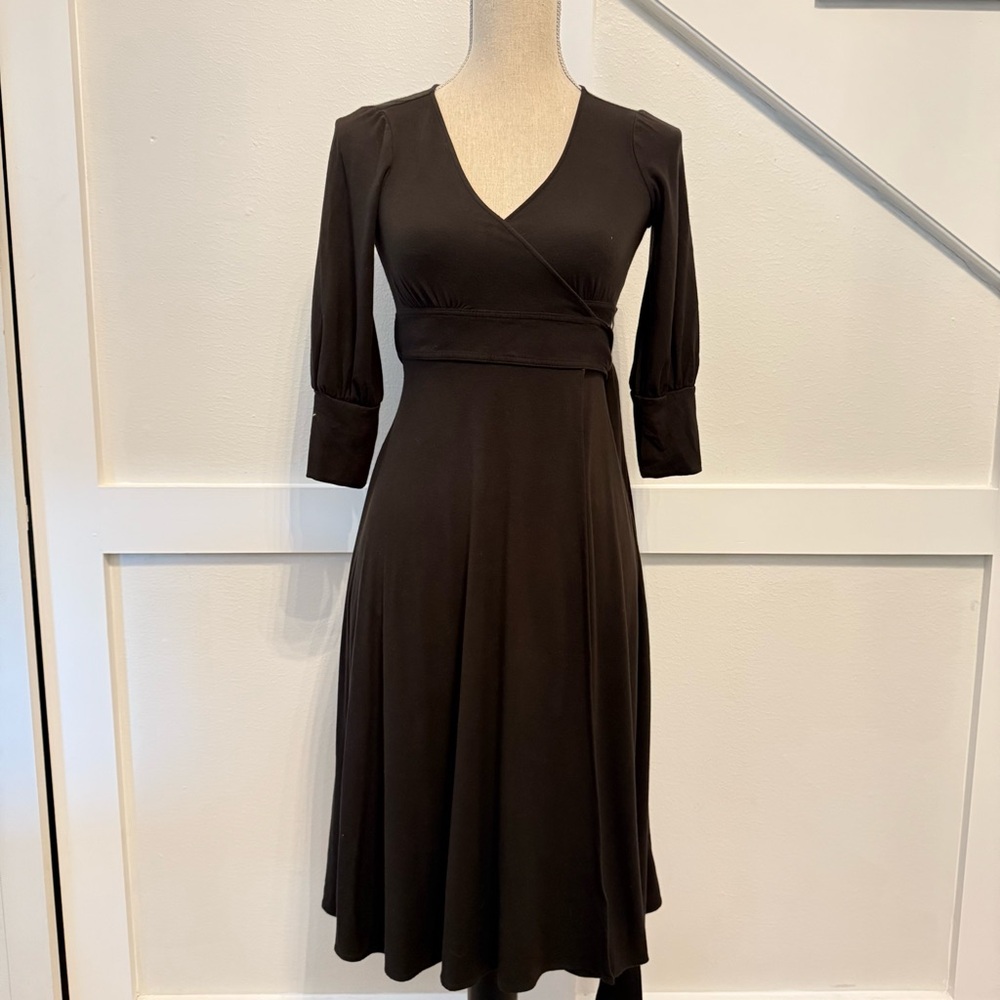 Theory Black V-Neck Fit and Flare Wrap Dress size P